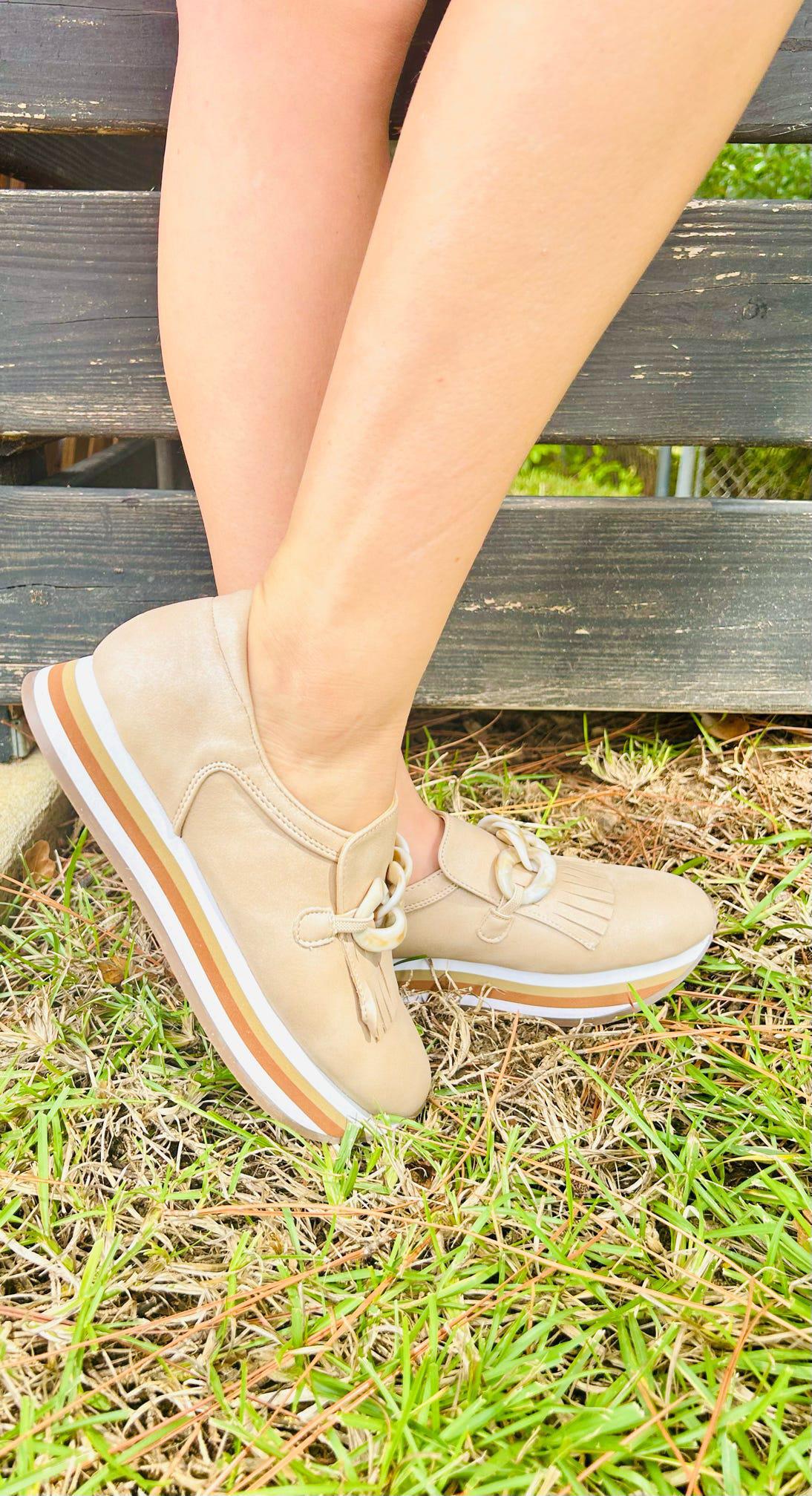 BESS NATURAL FROST SHOE