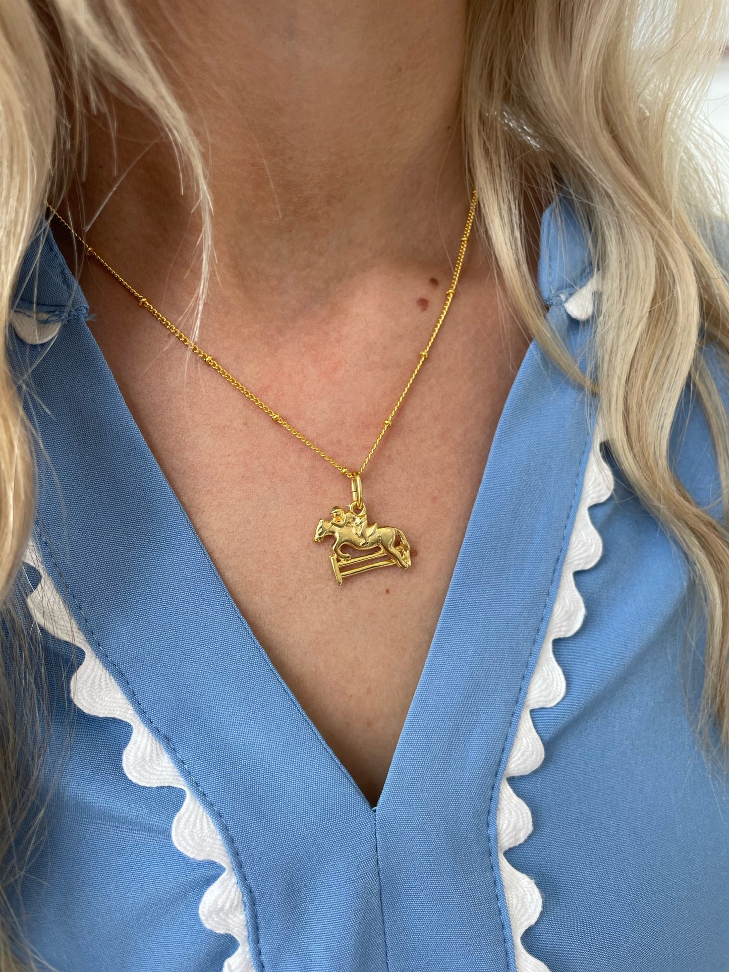 Gold Racehorse On Chain