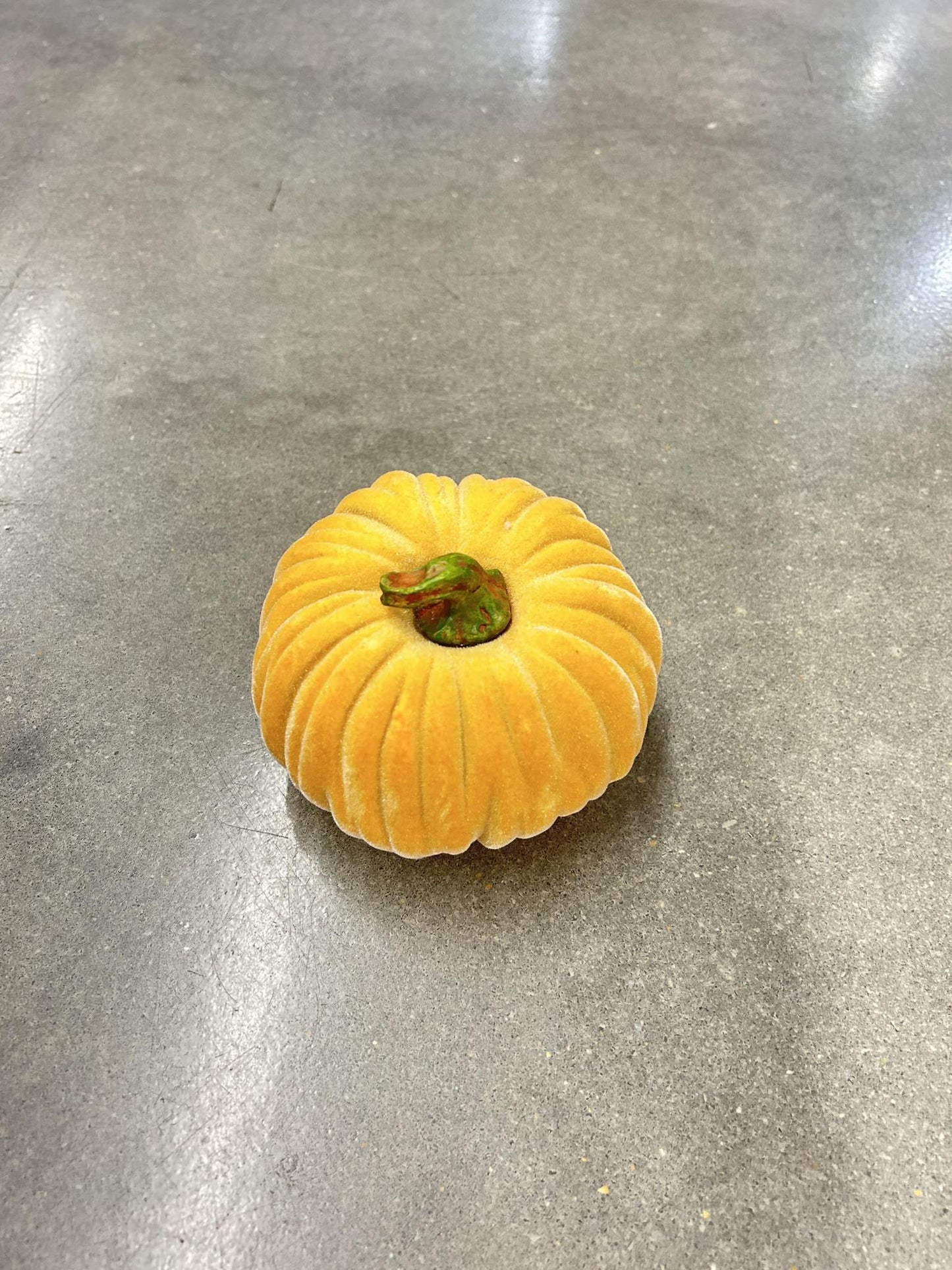 MD Velvet Pumpkin Orange