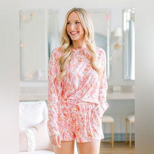 Short Set Annie Wishing Pool