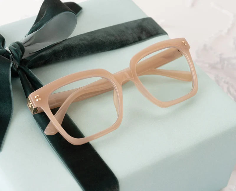 Montage - Taupe Peepers
