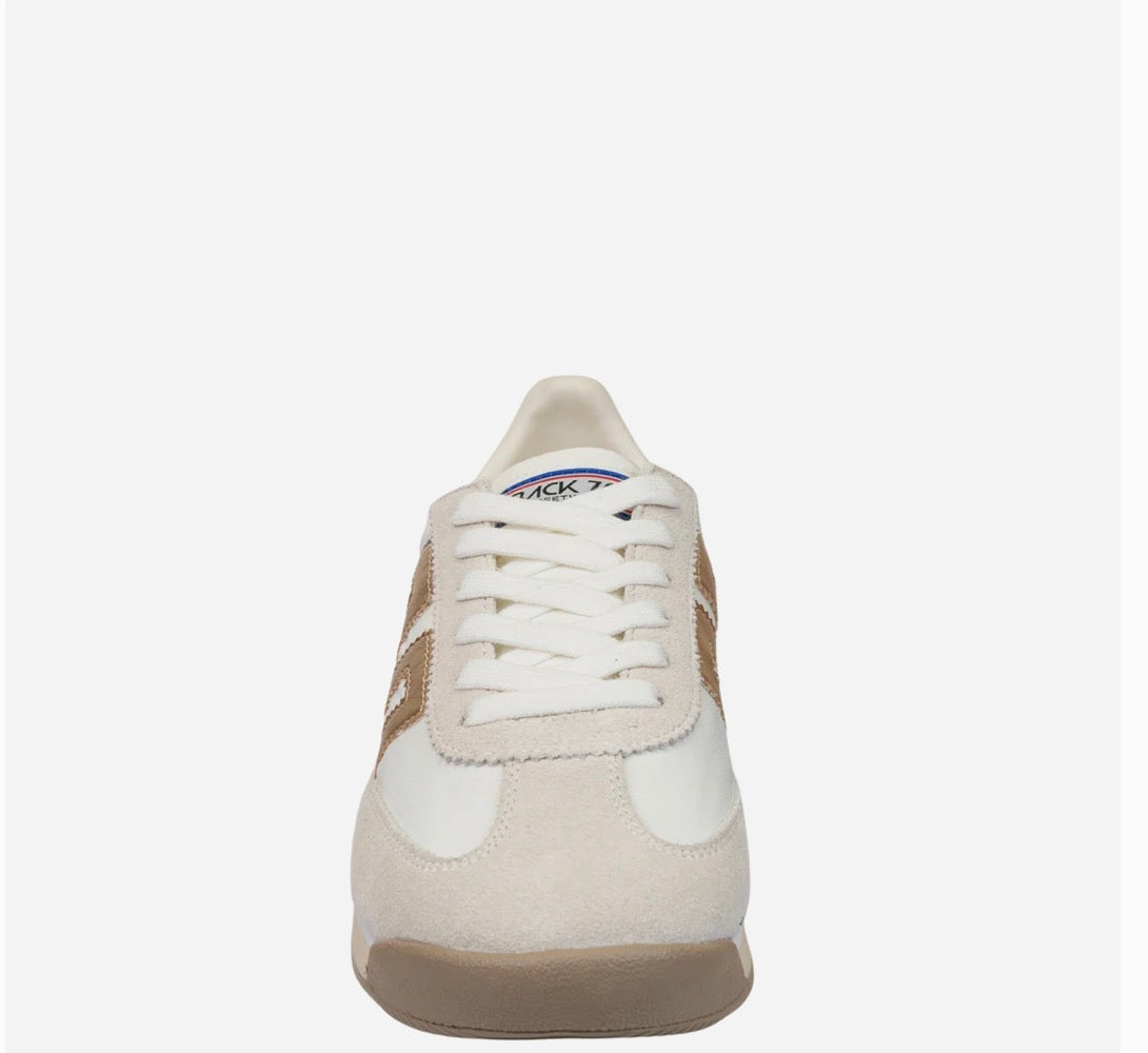 Barkley Jogger in Metallic Gold Sneakers