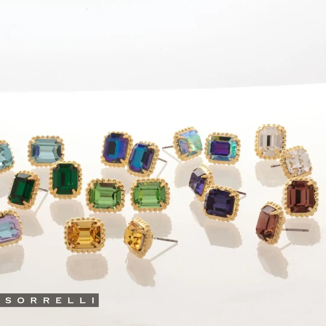 Octavia Scalloped Stud Earrings