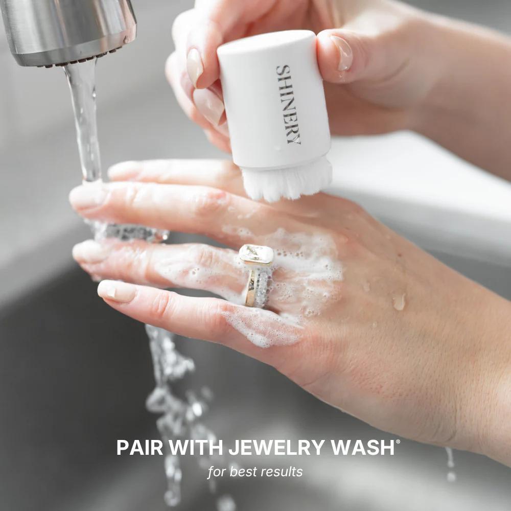 Shinery Radiance Brush