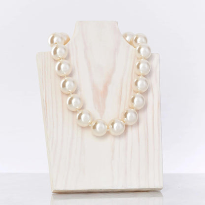 Hot Girls Pearl Pearl Necklace