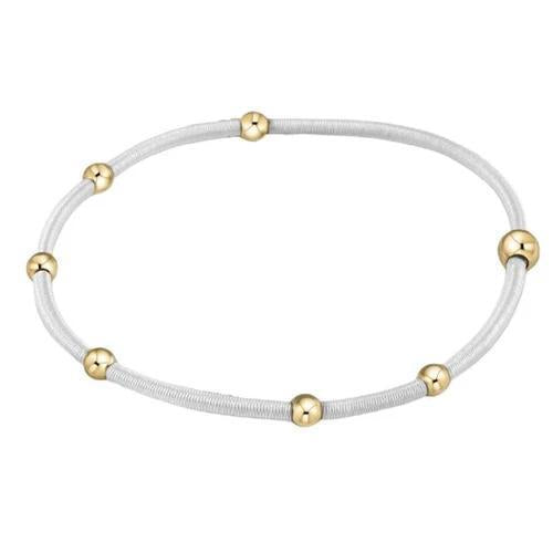 "e"ssentials White