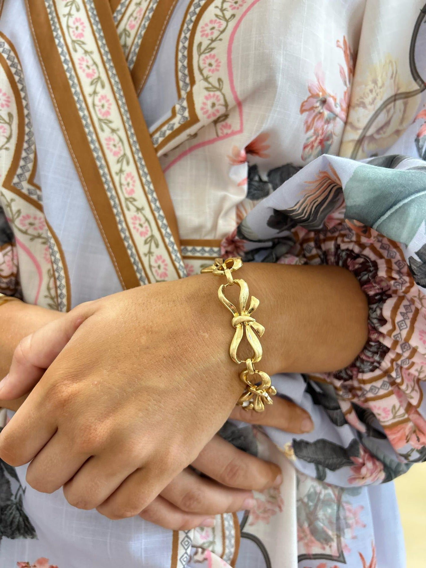 Bow Linked Chain Bracelet