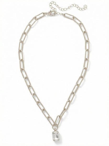 Nia Pendant Necklace