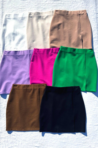 PONTE MINI SKIRT WITH ONE SLIDE SLIT: RUST