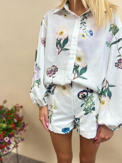 Laura Linen Floral Set