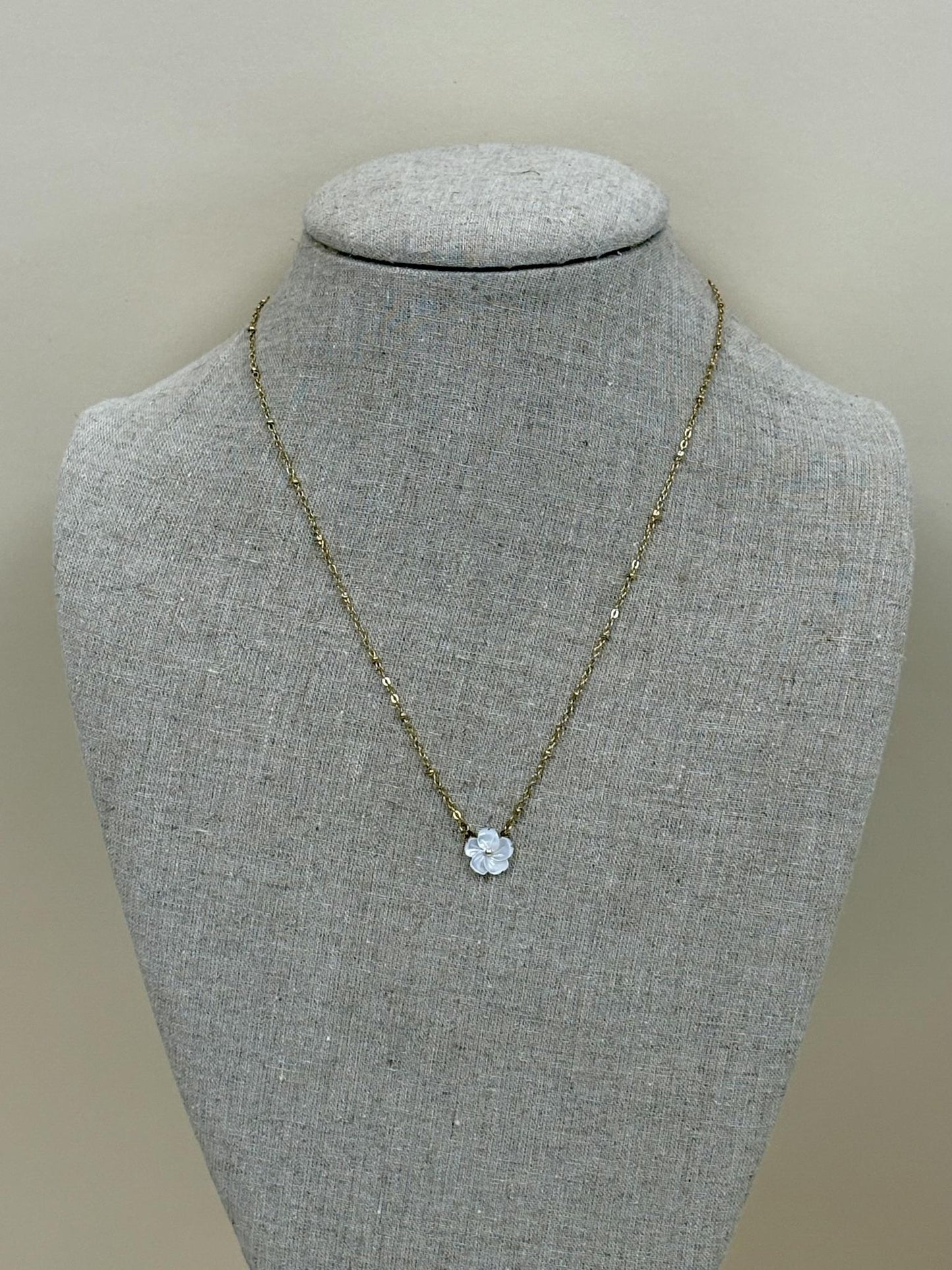 White Flower Necklace