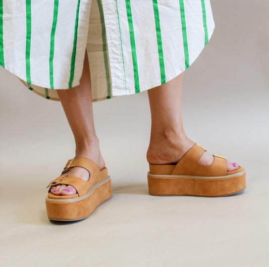 Lucinda 210 Camel