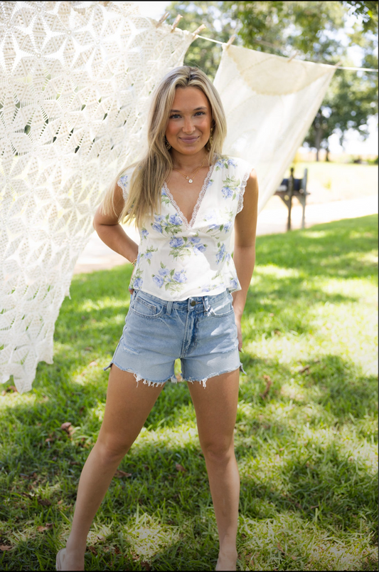 Floral V-Neck Open Back Tie Lace Crop Top