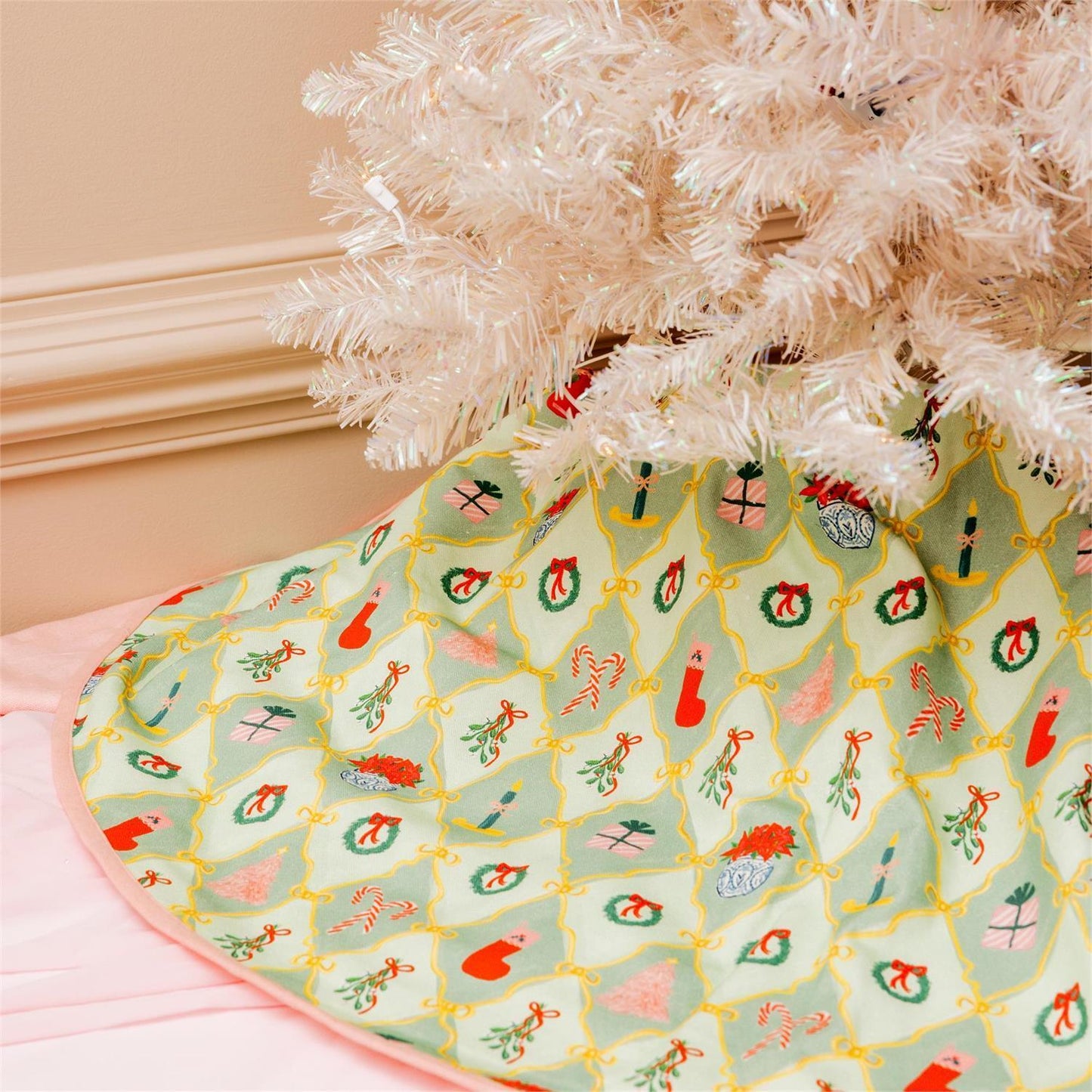 Christmas Blush Wonderland Tree Skirt