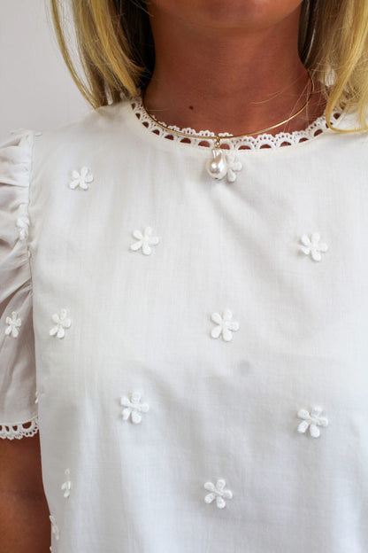 Champagne Behavior Short Puff Sleeve Blouse - White