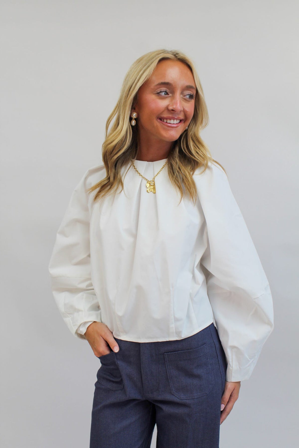 Signature Poplin Top with Round Pleated Neck