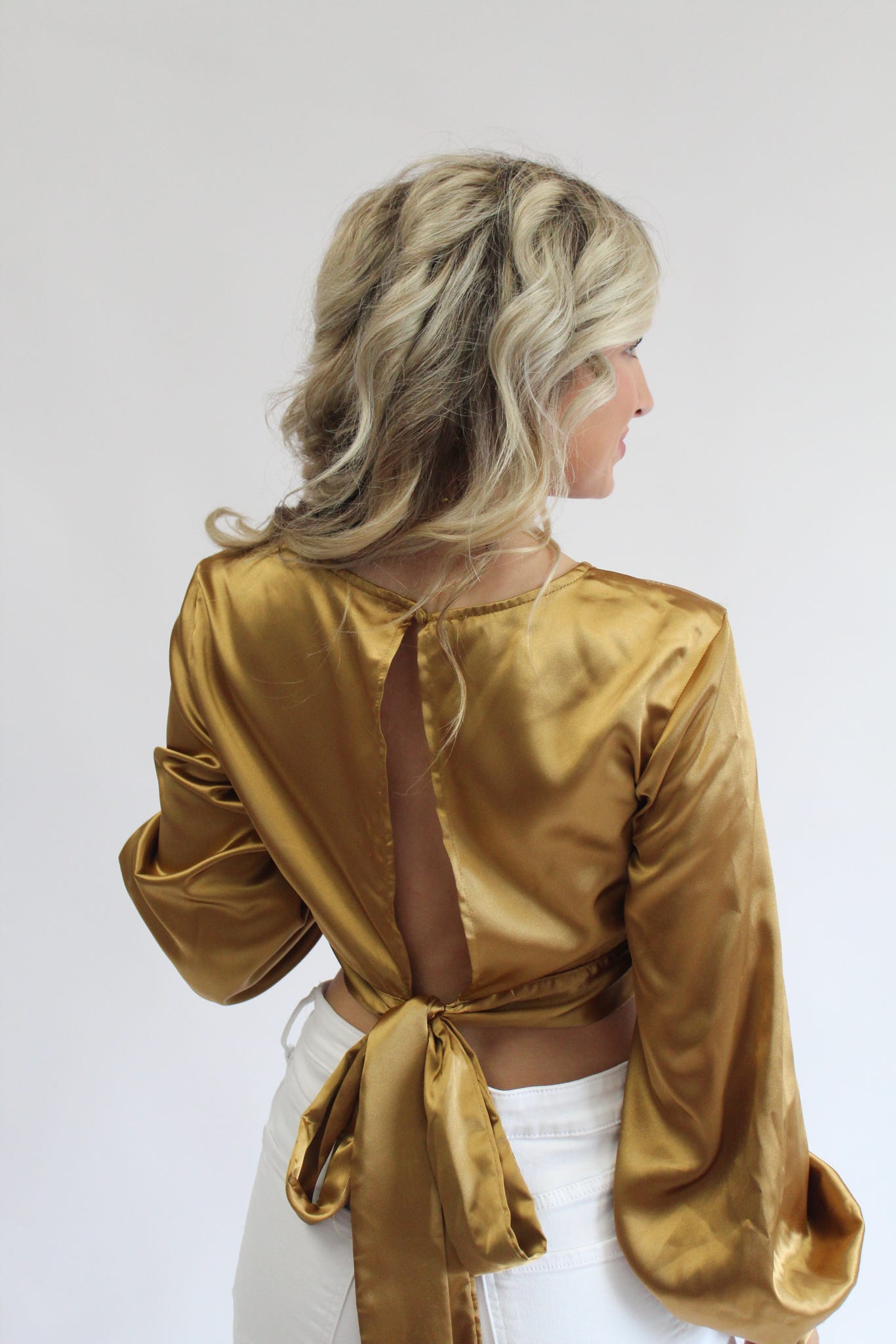 Round Neck Balloon Sleeve Satin Crop Top