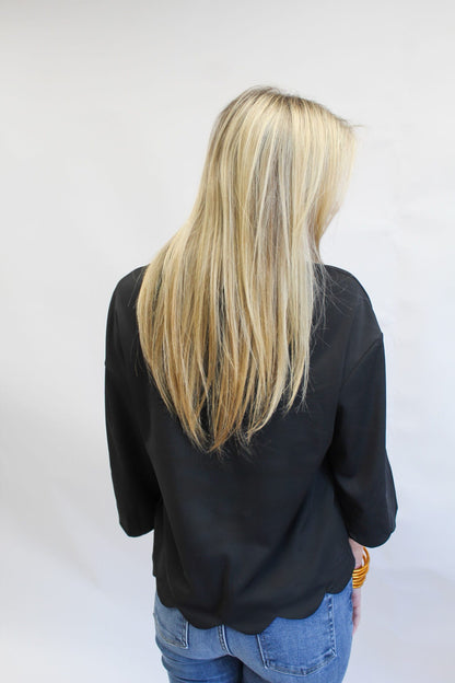Leisure Chic Scallop Hem Top