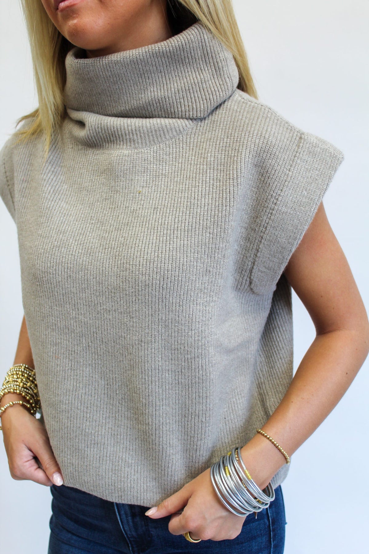 Aspen Heights Sleeveless Sweater Top