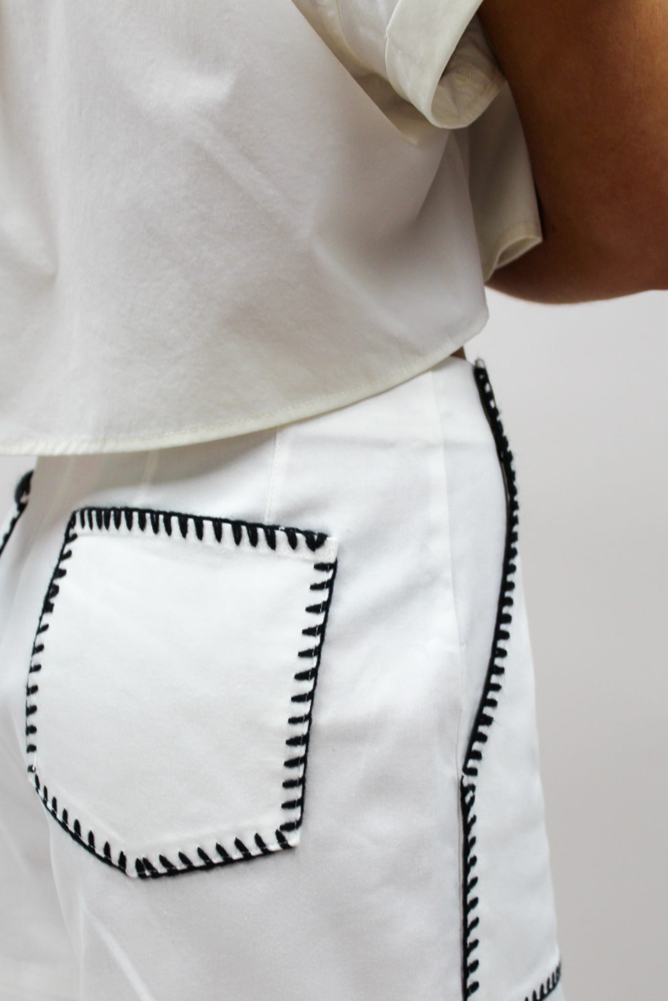 Sailmaker Stitch Shorts - White