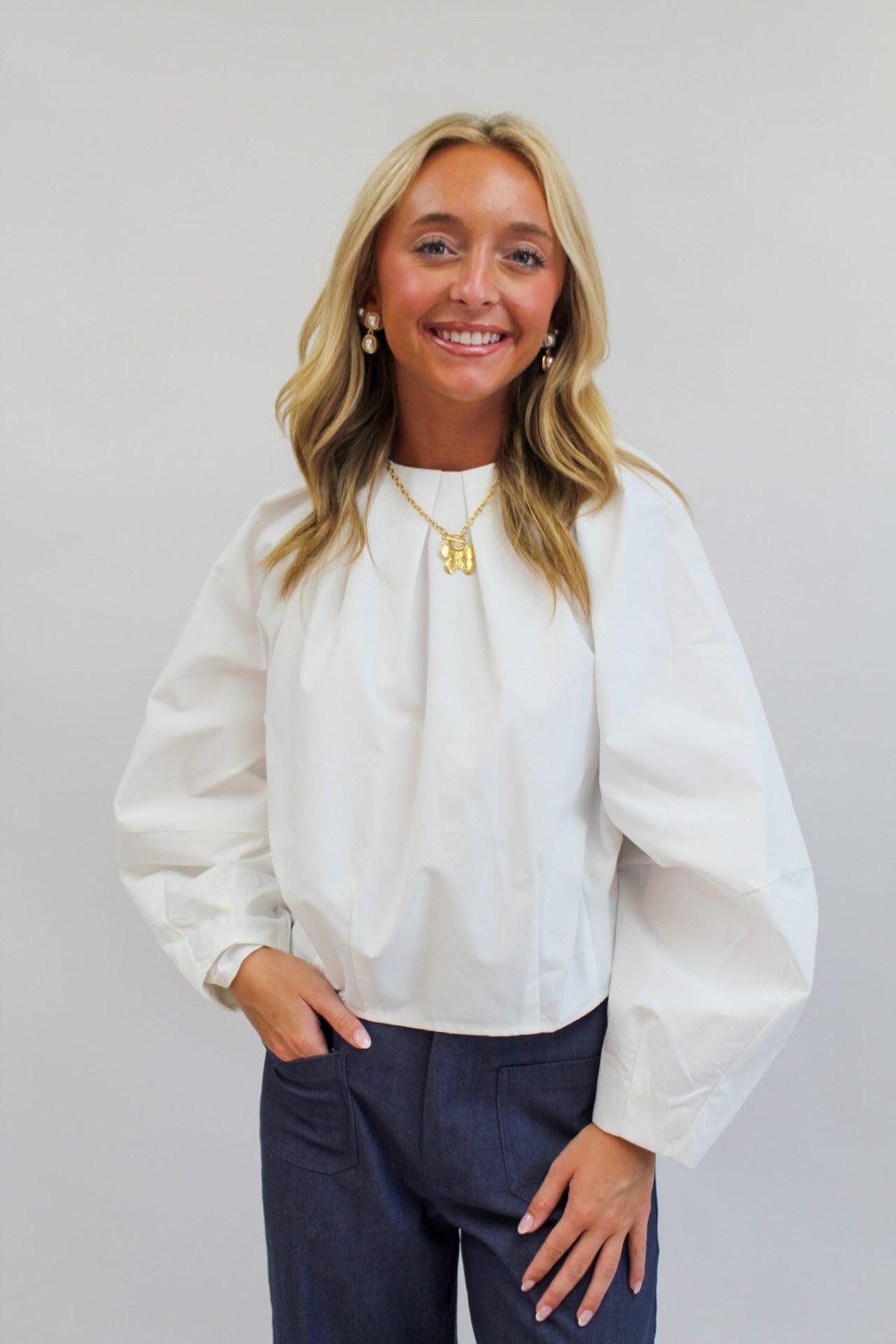 Signature Poplin Top with Round Pleated Neck