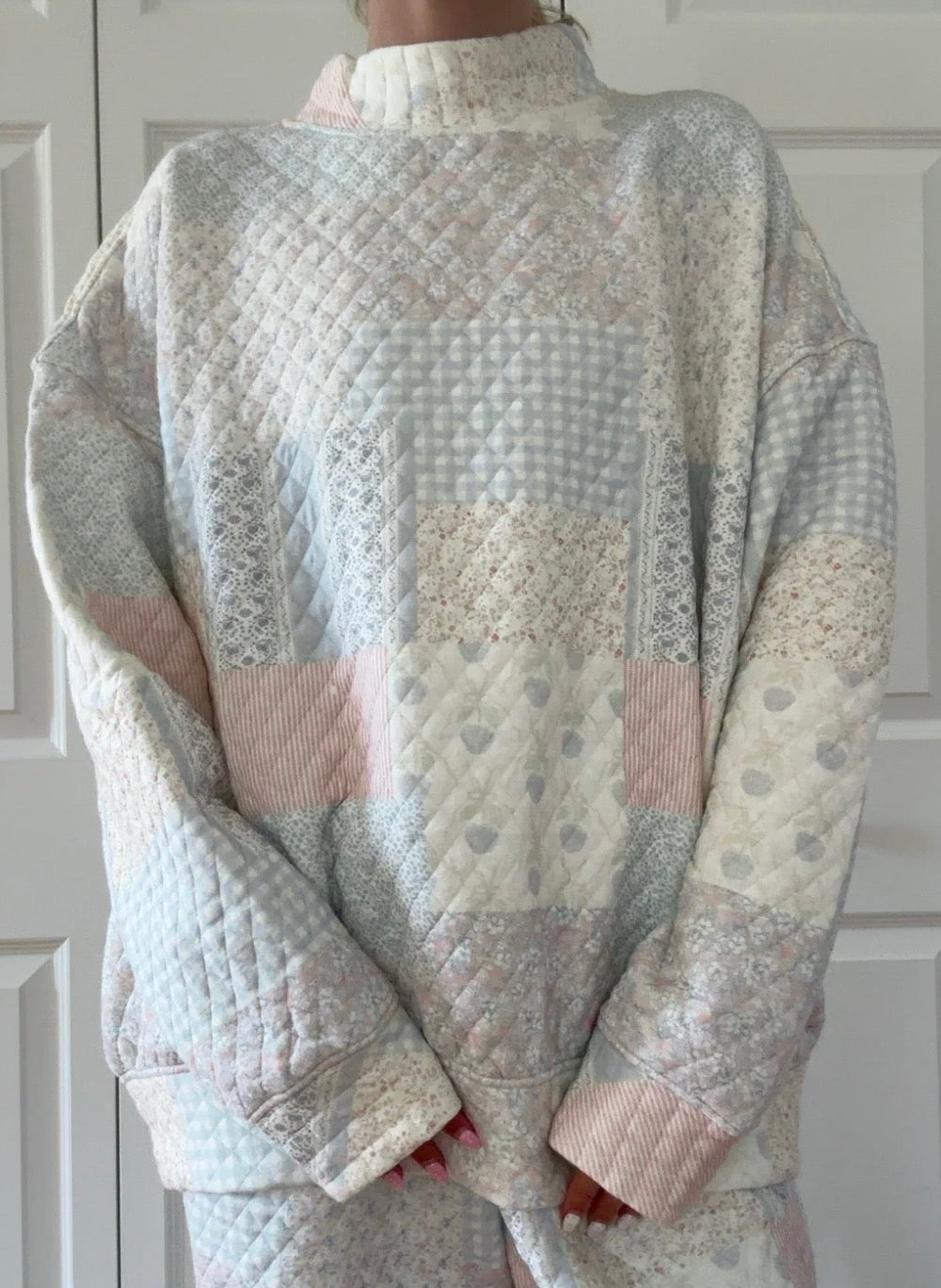 Sunkissed Coconut Quilted Pastel Mockneck Sweatshirt