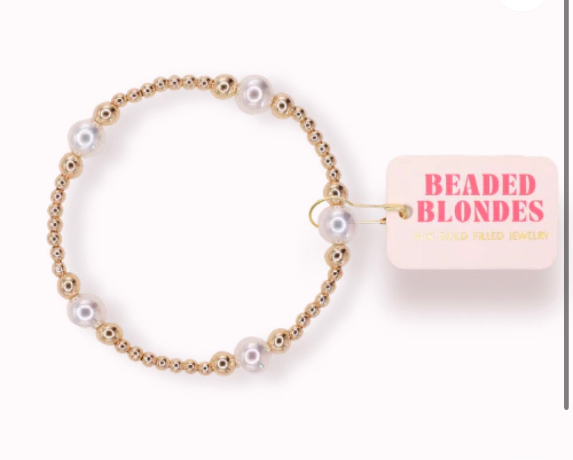 Serena Pearl Bracelet in Gold