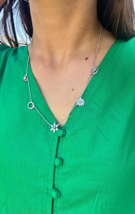 PHEOBE PENDANT NECKLACE