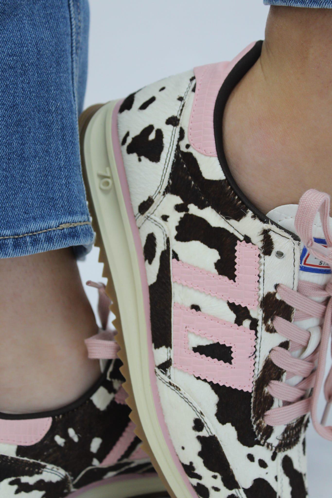 Cow Brown White Pink Jogger L