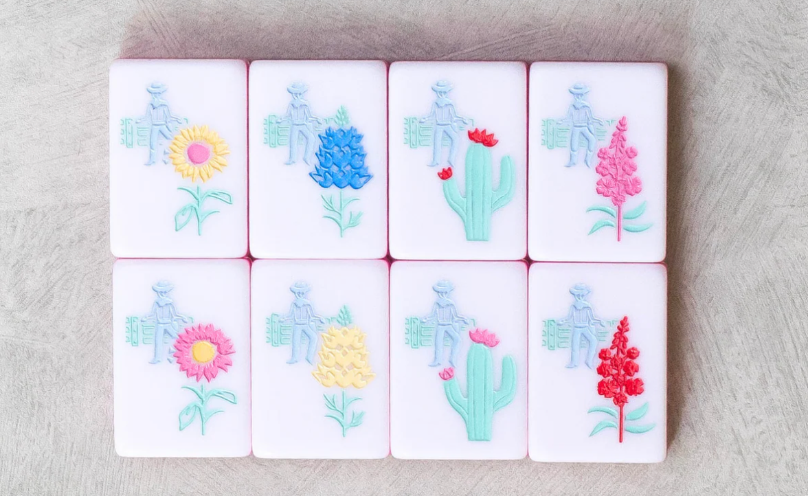 Miss Cowgirl Mahjong Set