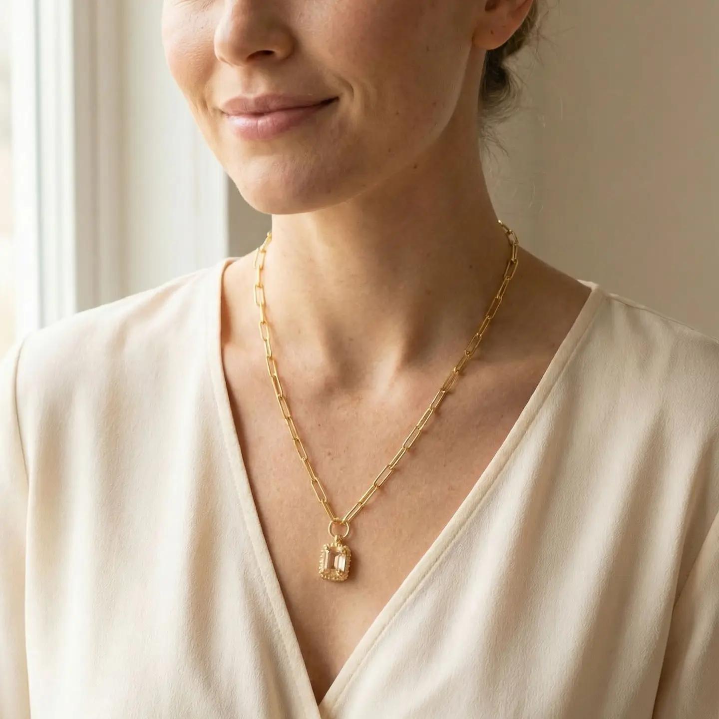 Octavia Scalloped Pendant Necklace